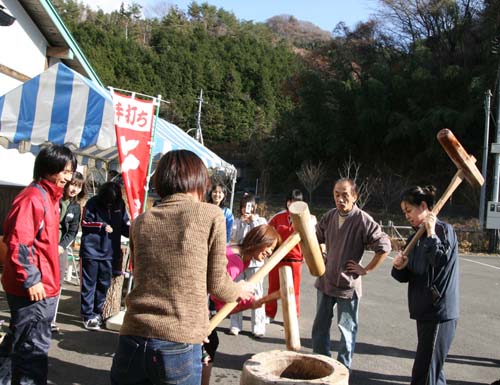 もちつき